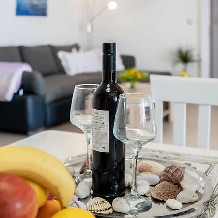 Blue Sky Вилла Бол