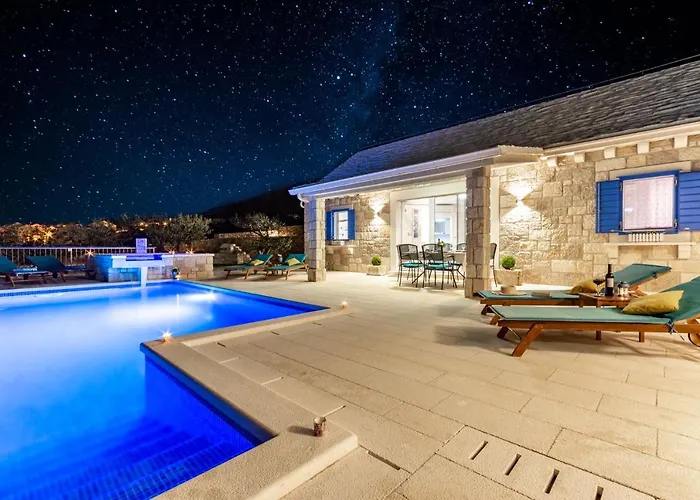 Blue Sky Villa *